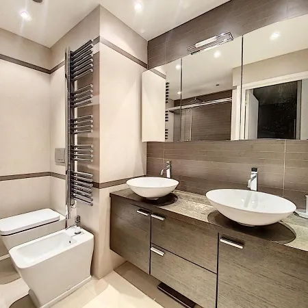Luxueux 3 Pieces A Avec Vue Mer, Climatisation Et Internet - Fr-1-470-14